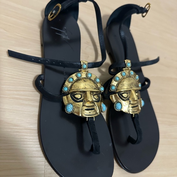 Giuseppe Zanotti Black Leather Embellished Strappy Flat Sandals Size 6,5US - Picture 5 of 5